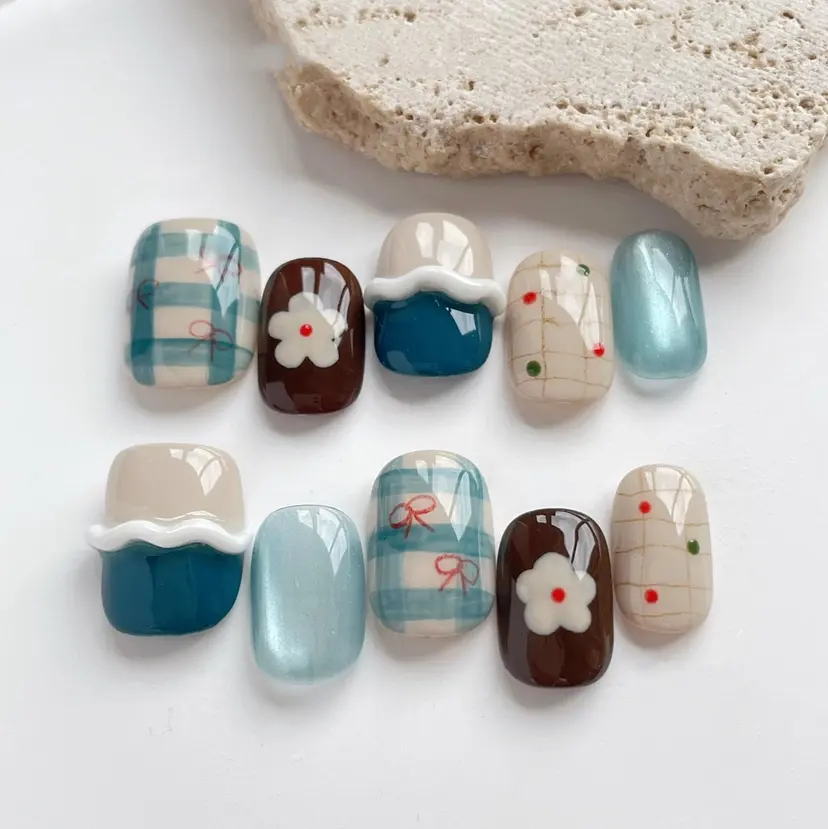 FuFu.Nail 2️⃣番の掲載