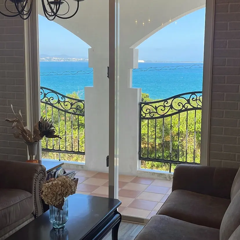 LA BELLA マリナの掲載