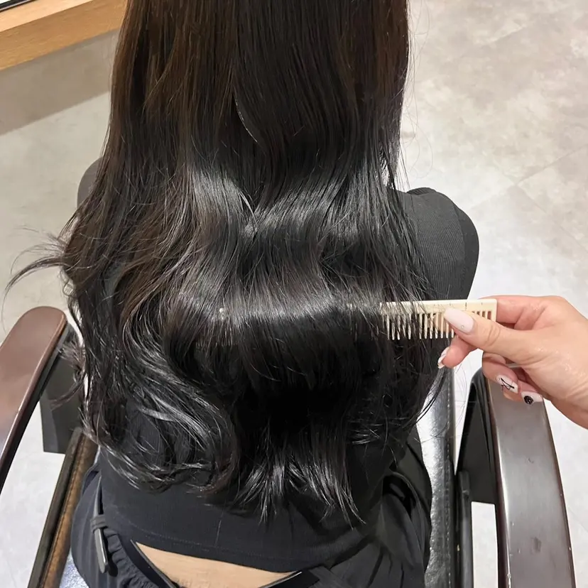 ユイ🎀透明感カラー 耳つぼジュエリーの掲載