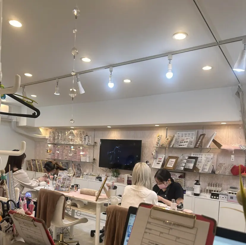 アワ ネイル池袋の掲載