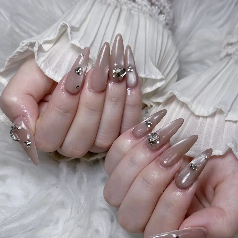 Yun nail Jihoの掲載