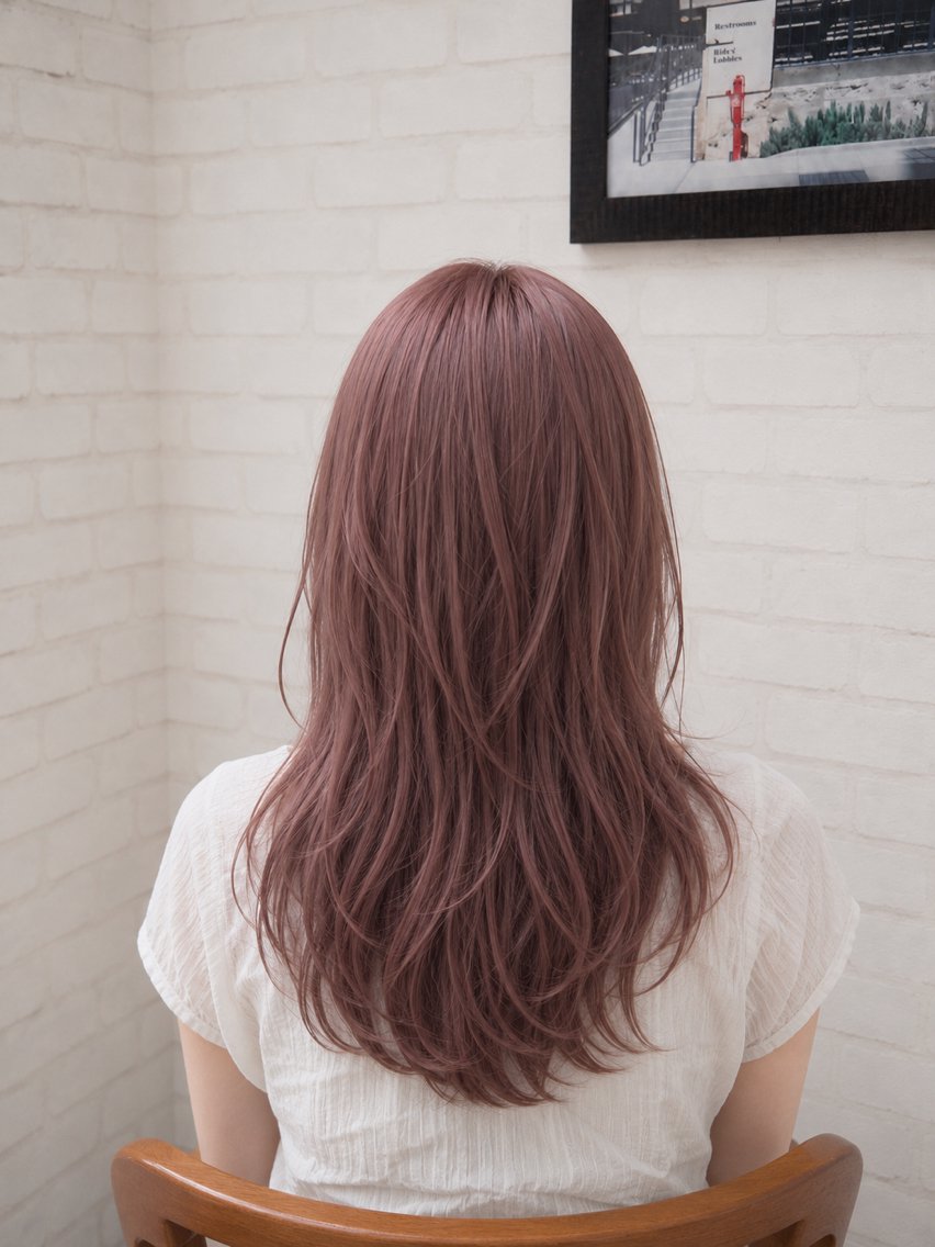 ピンクベージュ】2026年夏人気のピンクベージュのヘアカラー・髪型