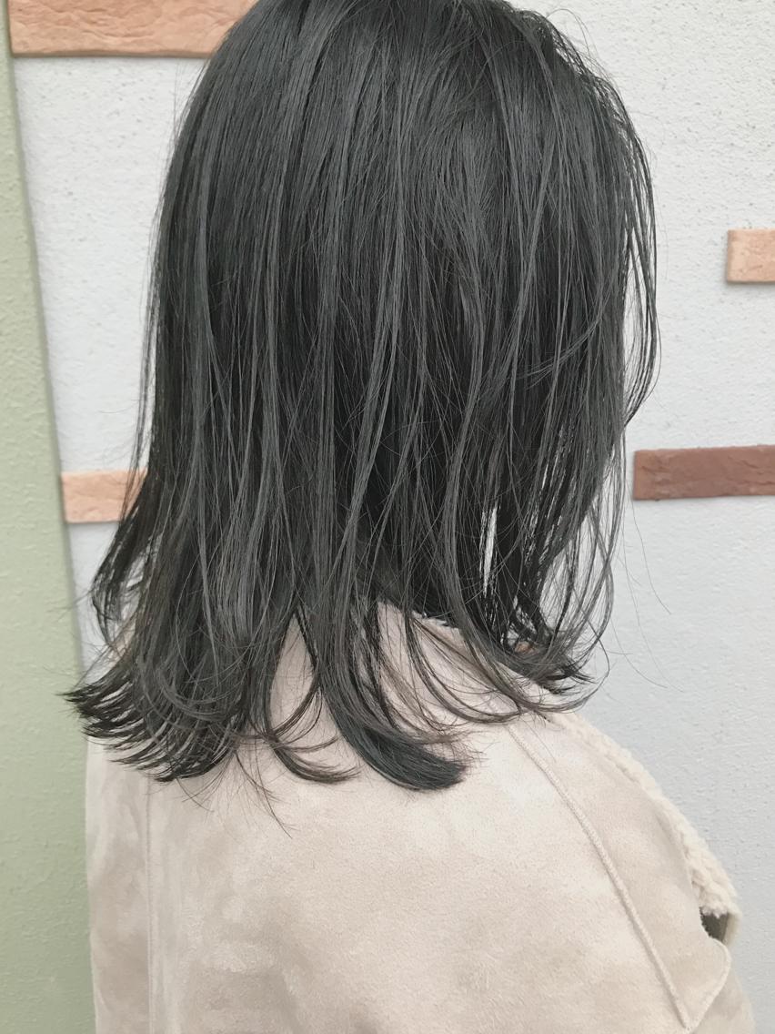 最新グレー アッシュ ミディアム 自由 髪型 コレクション
