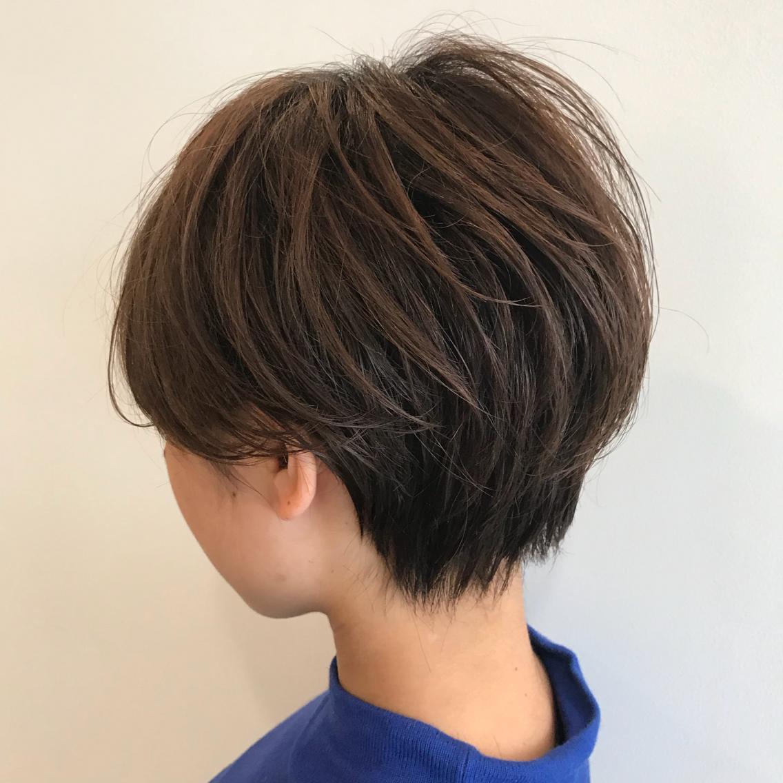 ショートボブ 21年夏人気のショートボブのヘアスタイル 髪型カタログ 29ページ目 ミニモ