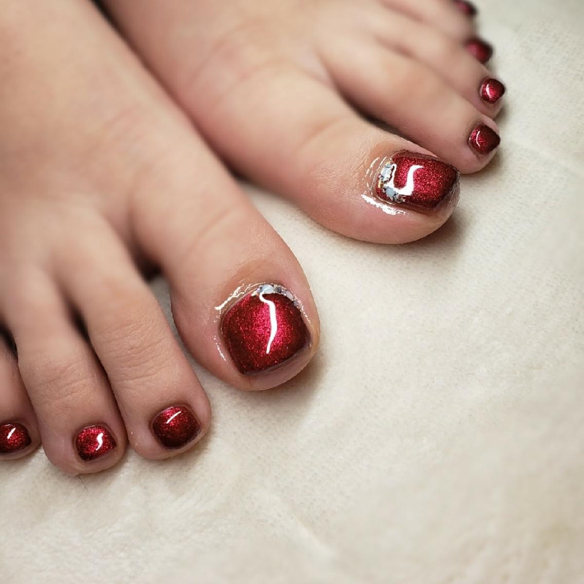 赤色 21年春人気のネイルデザイン ネイルアートカタログ 59ページ目 ミニモ