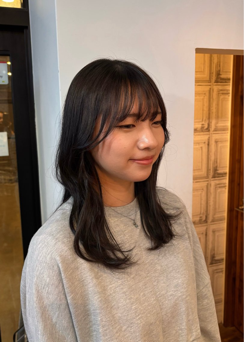 オリーブブラウン】2026年夏人気のオリーブブラウンのヘアカラー・髪型