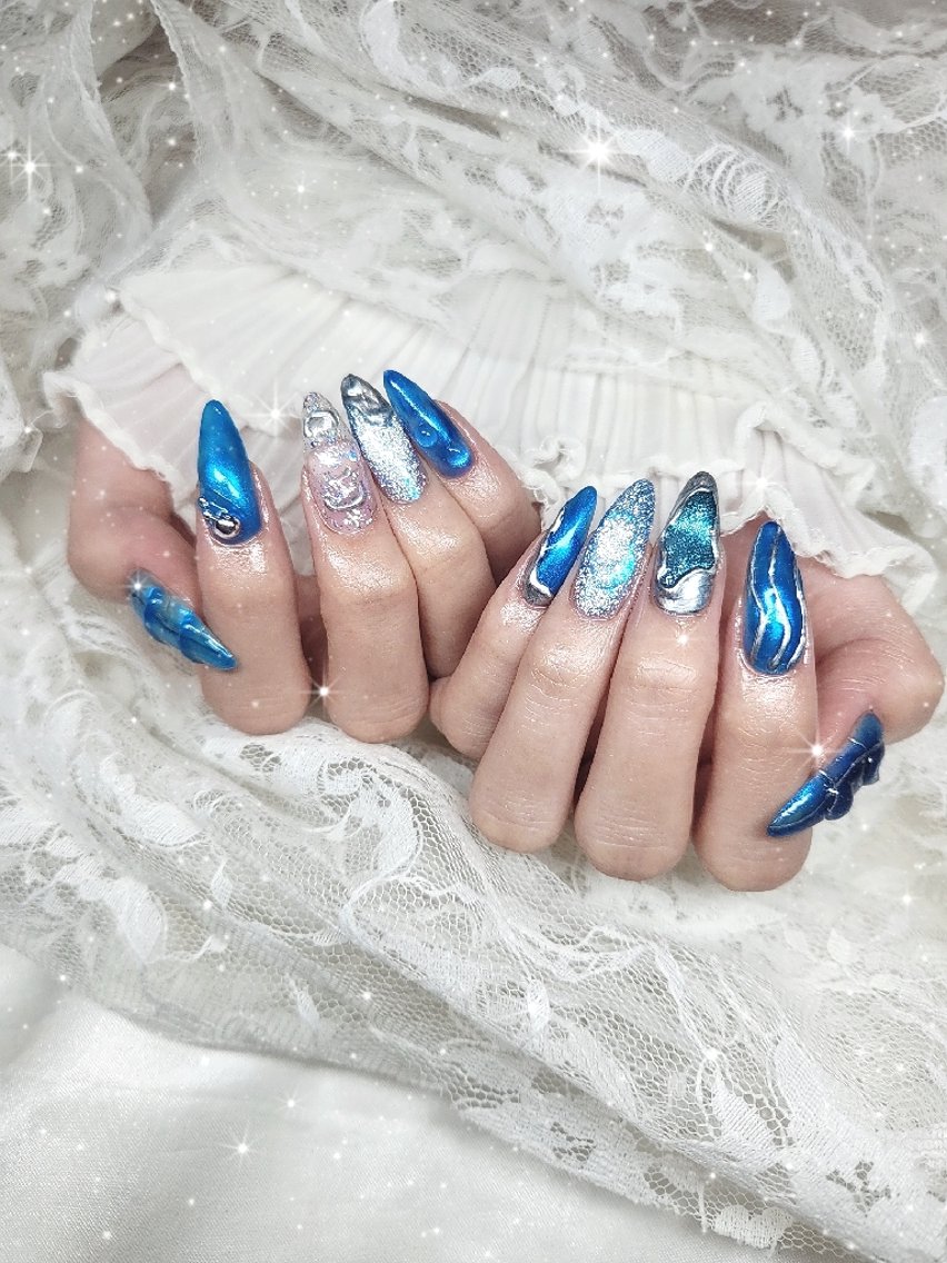 青ニュアンスネイル 夏らしく青カラーのニュアンス ⁡⁡⁡⁡⁡⁡#ネイル