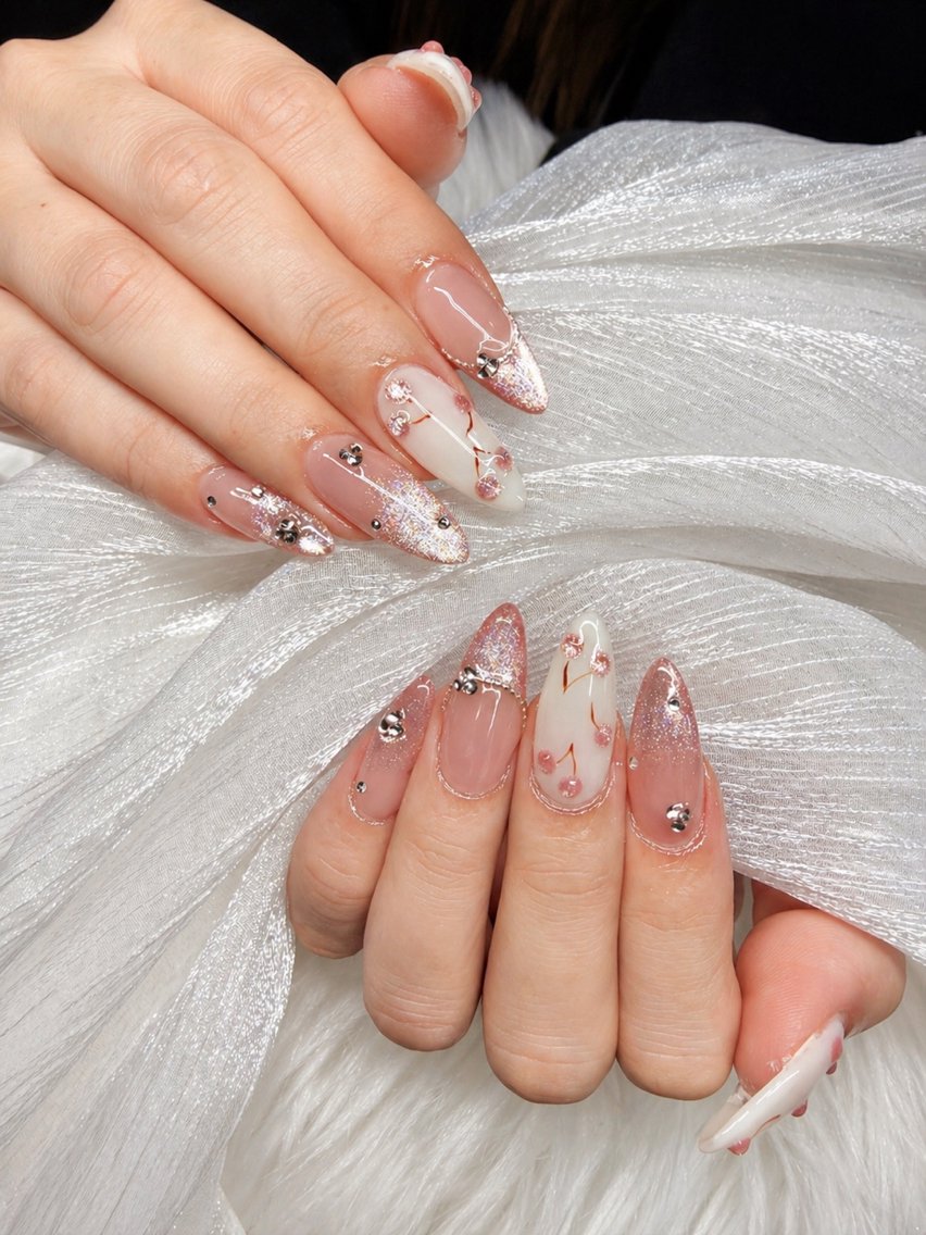 ニュアンスネイル】2026年夏人気のニュアンスネイルのネイルデザイン