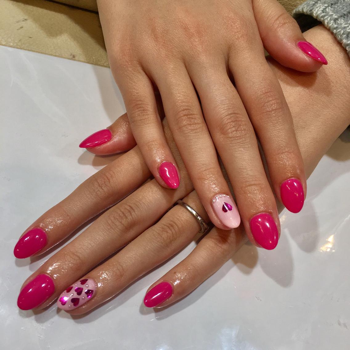 ピンク 21年夏人気のピンクのネイルデザイン ネイルアートカタログ 3ページ目 ミニモ