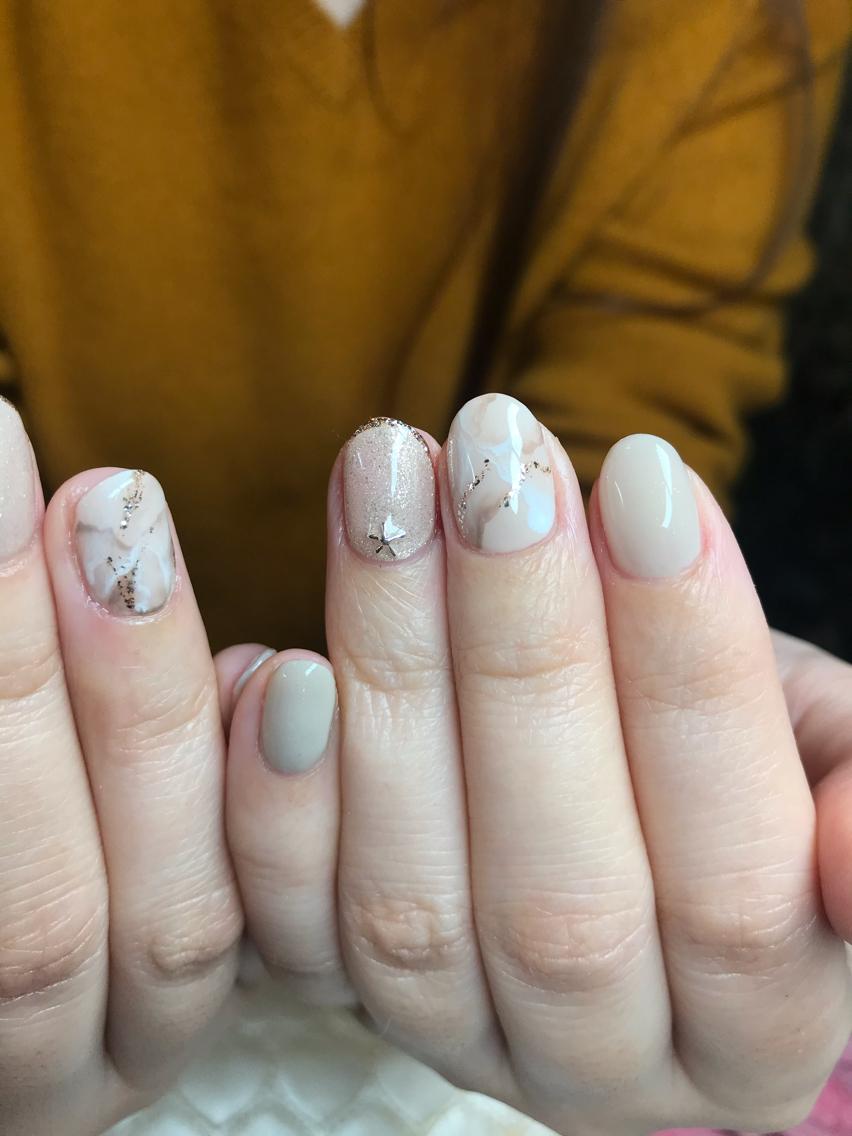 マーブルネイル 大人可愛いネイル ベージュネイル Beauty Salon