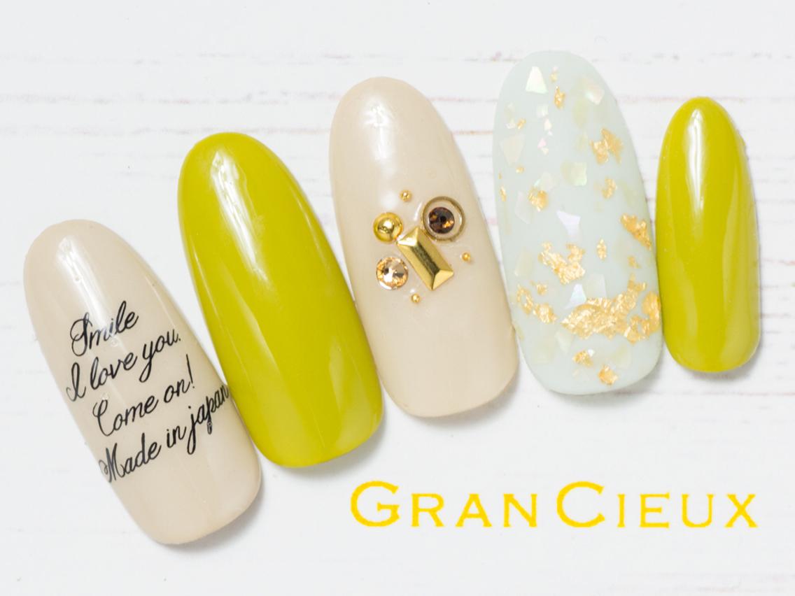オリーブカラーネイル Grancieux千葉店所属 店長 水上夏実のネイル