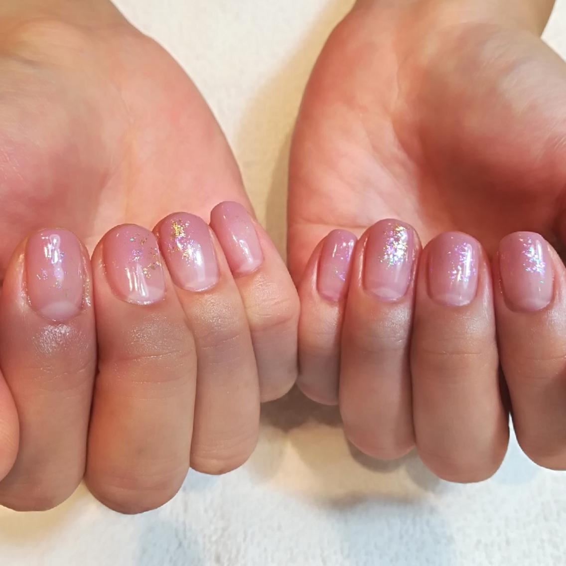 グラデーション 21年夏人気のグラデーション ラメグラデのネイルデザイン ネイルアートカタログ 45ページ目 ミニモ