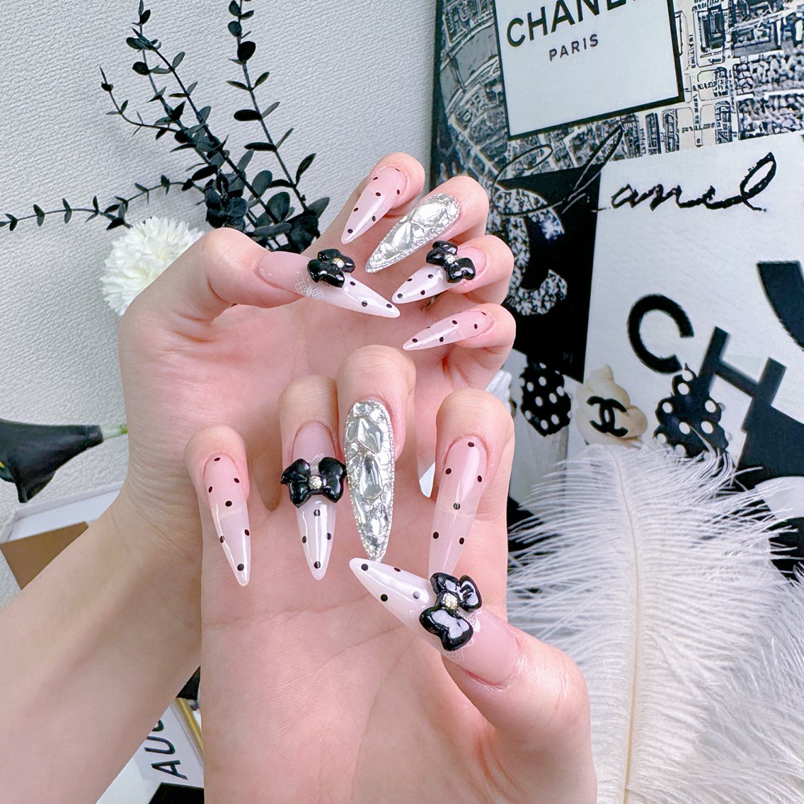 ネイルデザイン・アートカタログ「#ドットネイル#クロス#量産型ネイル
