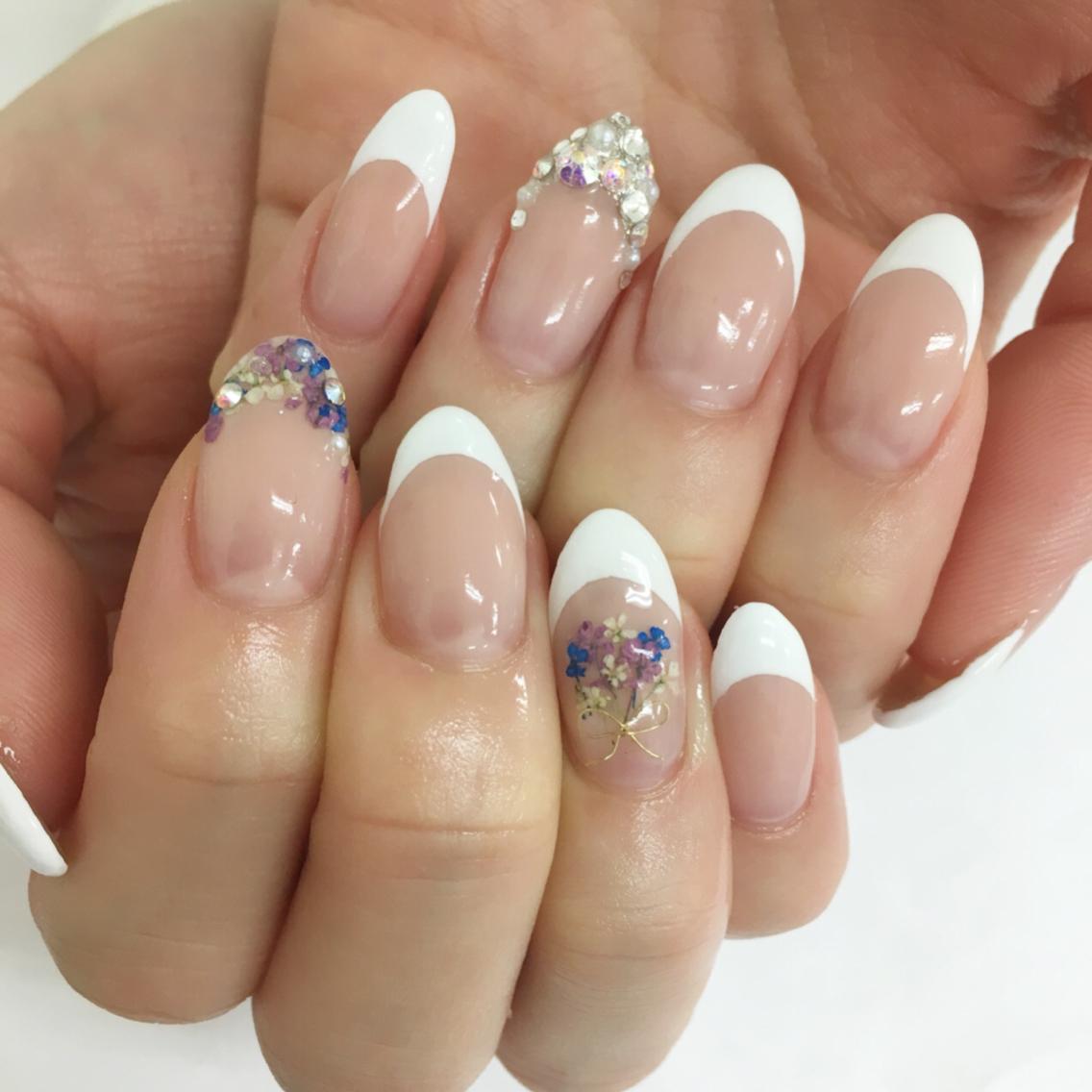 フレンチ 押し花 ネイル