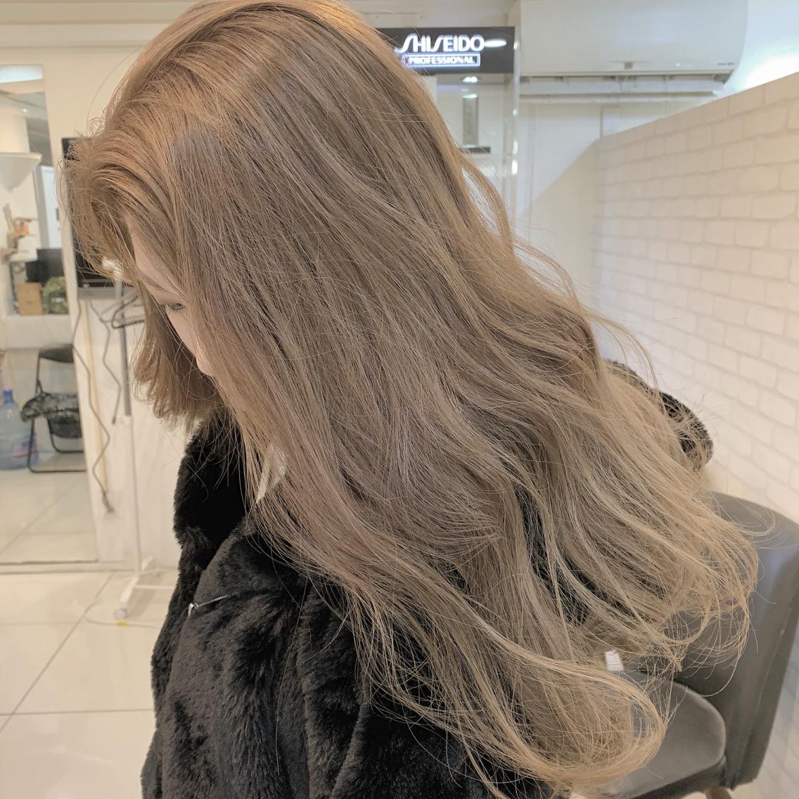 ヘアスタイル・髪型カタログ「【ライトアッシュベージュシールエクステ