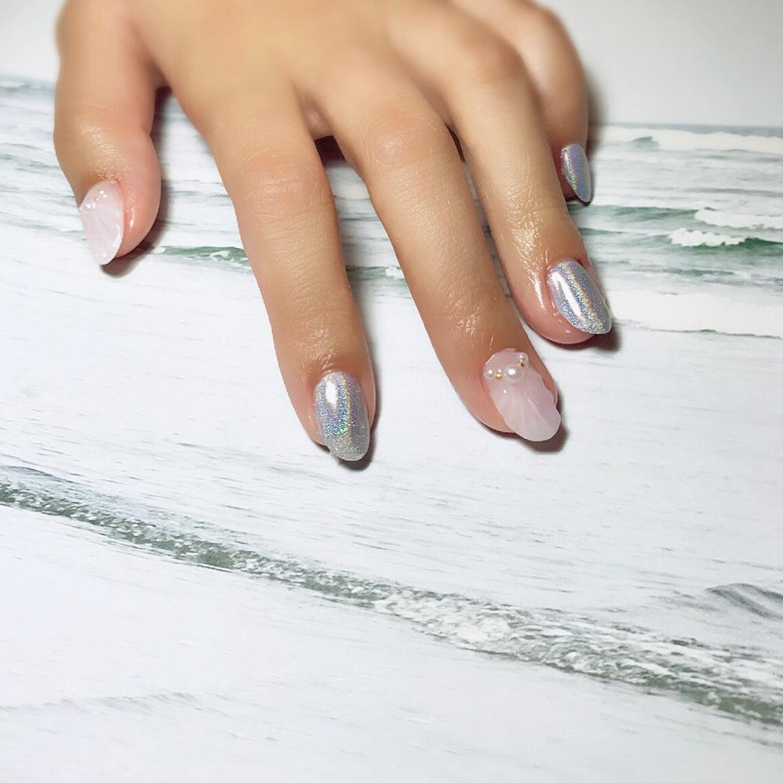 シェルデザインとユニコーンパウダーで今期流行のアートですnail