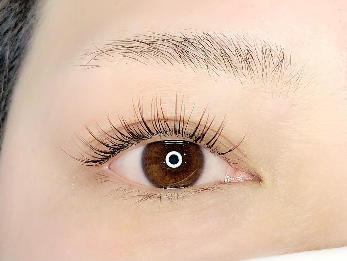 パリジェンヌ ＋フラット60本カラー｜. makoto(Pulls eyelash By