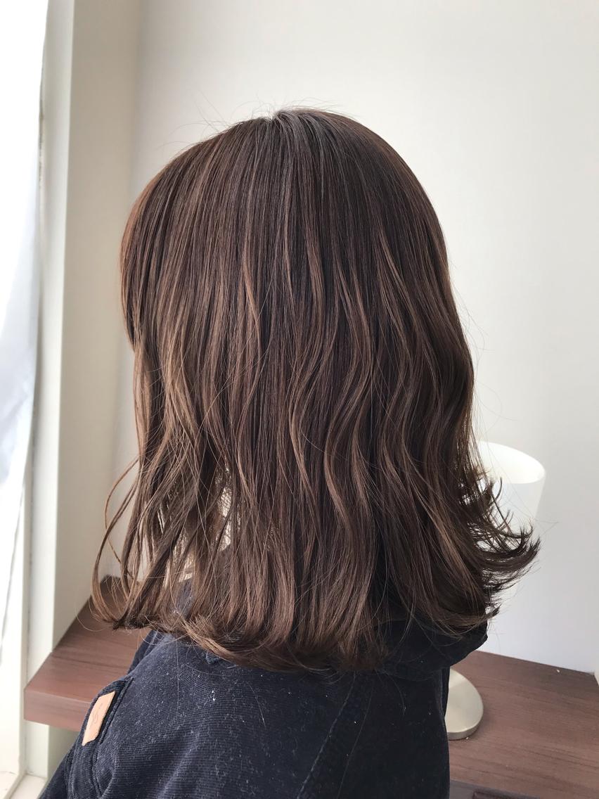 現代の髪型 ラブリーヘア カラー マロン ブラウン