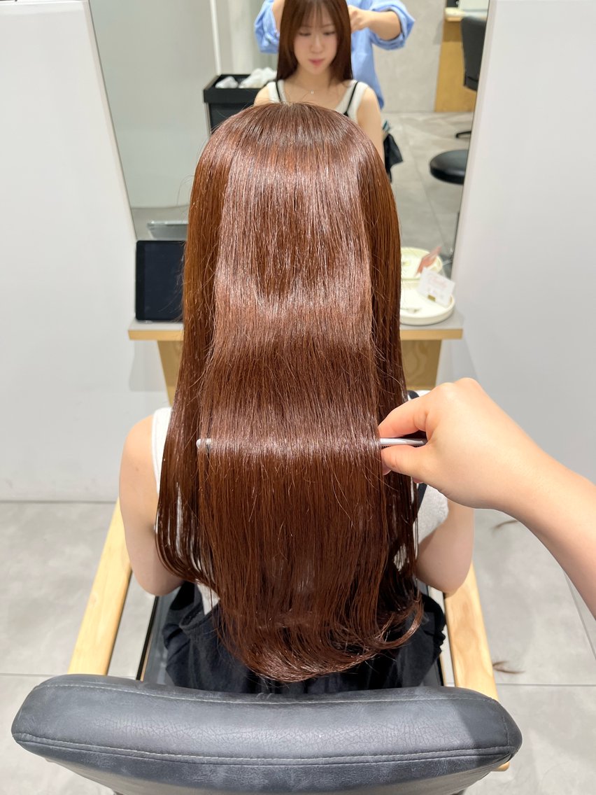 水素カラーでダメージレスの髪の毛に♡ 秋カラーにオススメです｜solua