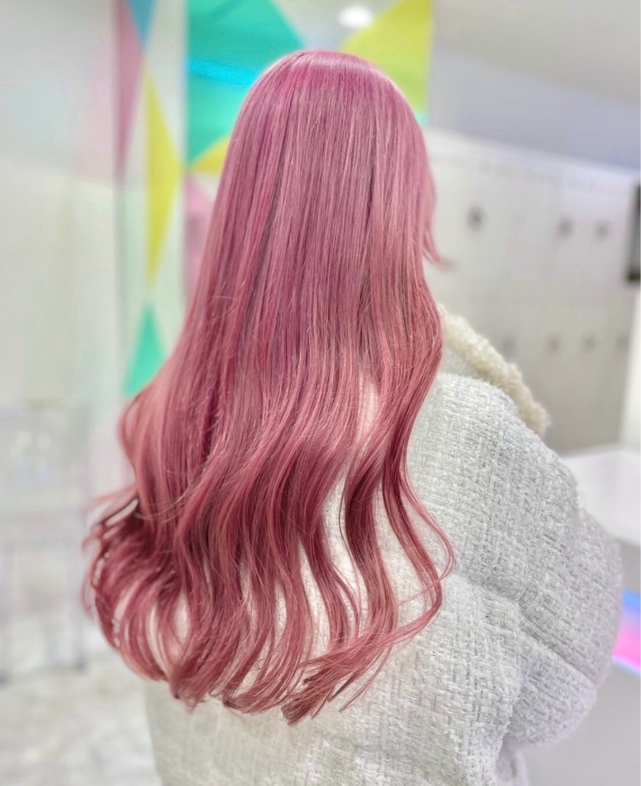 ヘアスタイル・髪型カタログ「サーモンピンク」byモテるダメー ジレス