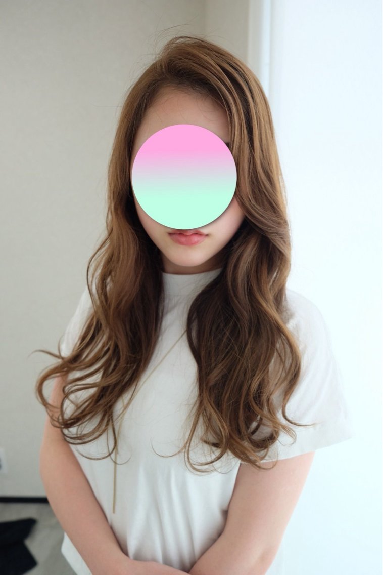 ヘアスタイル・髪型カタログ「アッシュブラウンで透明感のある柔らかい