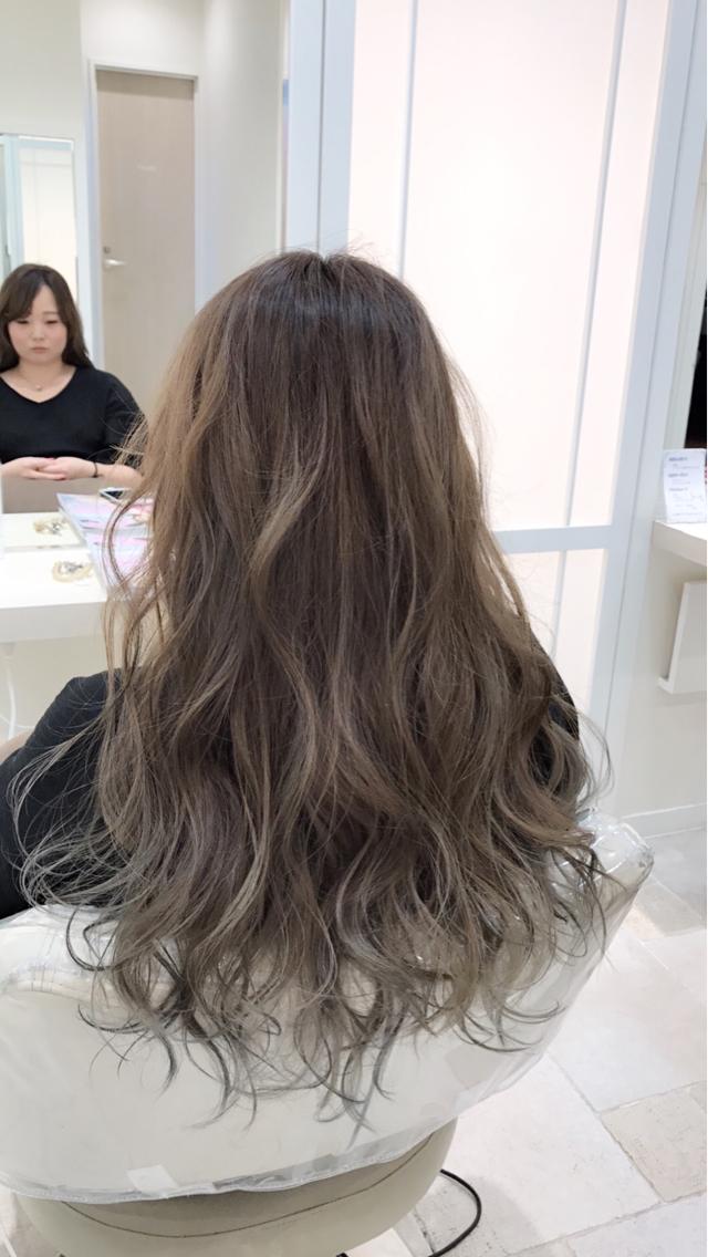 セミロングパーマ 21年春人気の髪型 ヘアカタログ 14ページ目 ミニモ