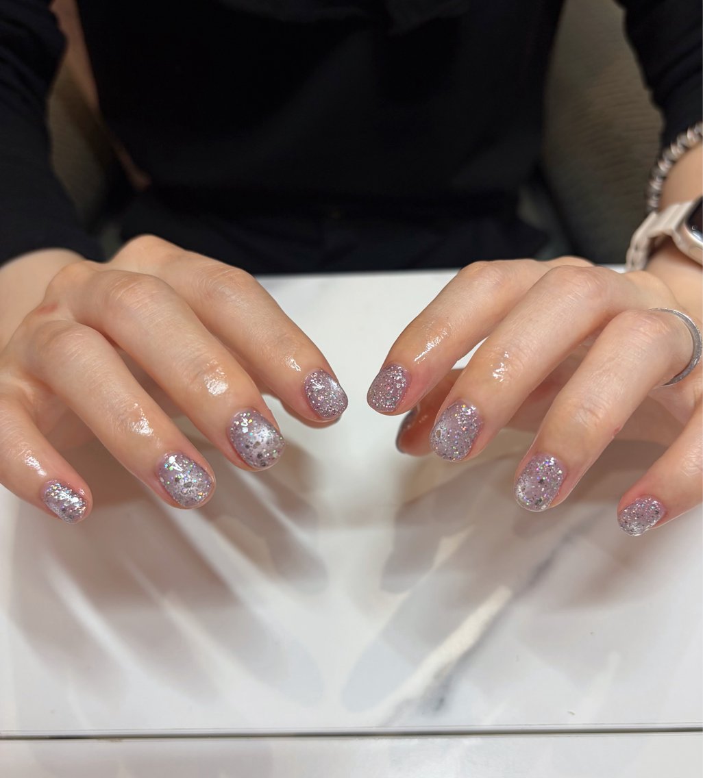 ネイルデザイン希望 ネイルデザイン・アートカタログ「使用カラー: M1・H25 ♡」byDazzle