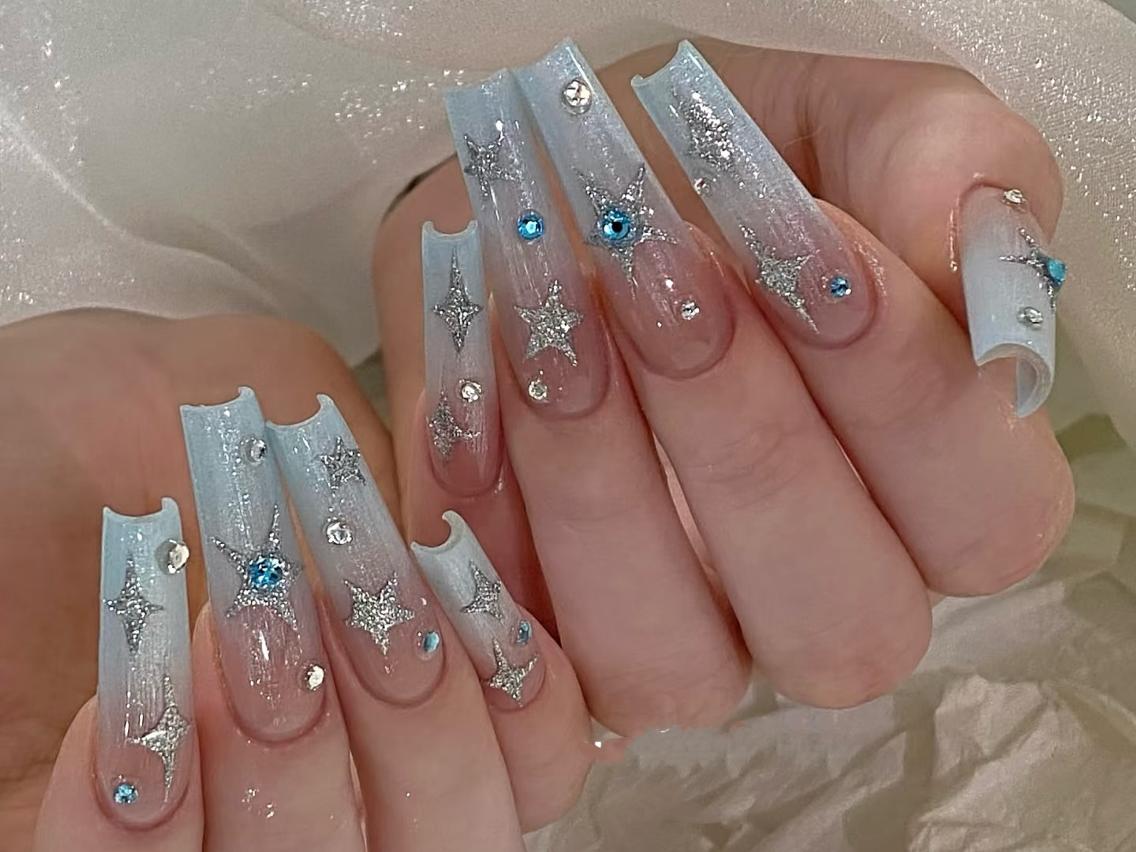 Aoki Hiroe | ️💅🏻✨ . #クリアネイル #クリアジェル #クリア