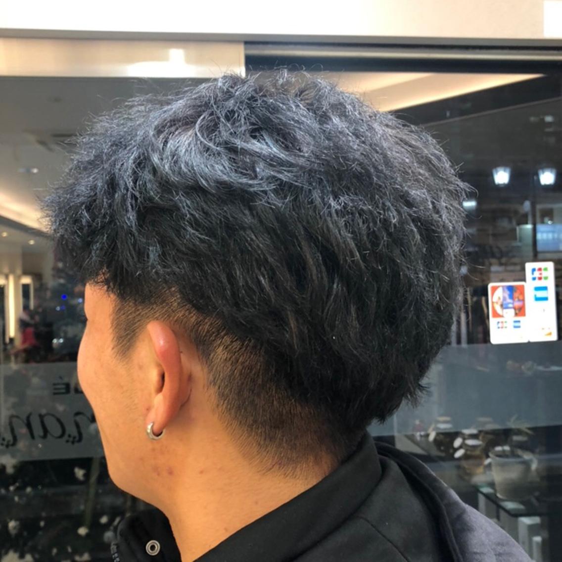 おしゃれな 青 アッシュ メンズ