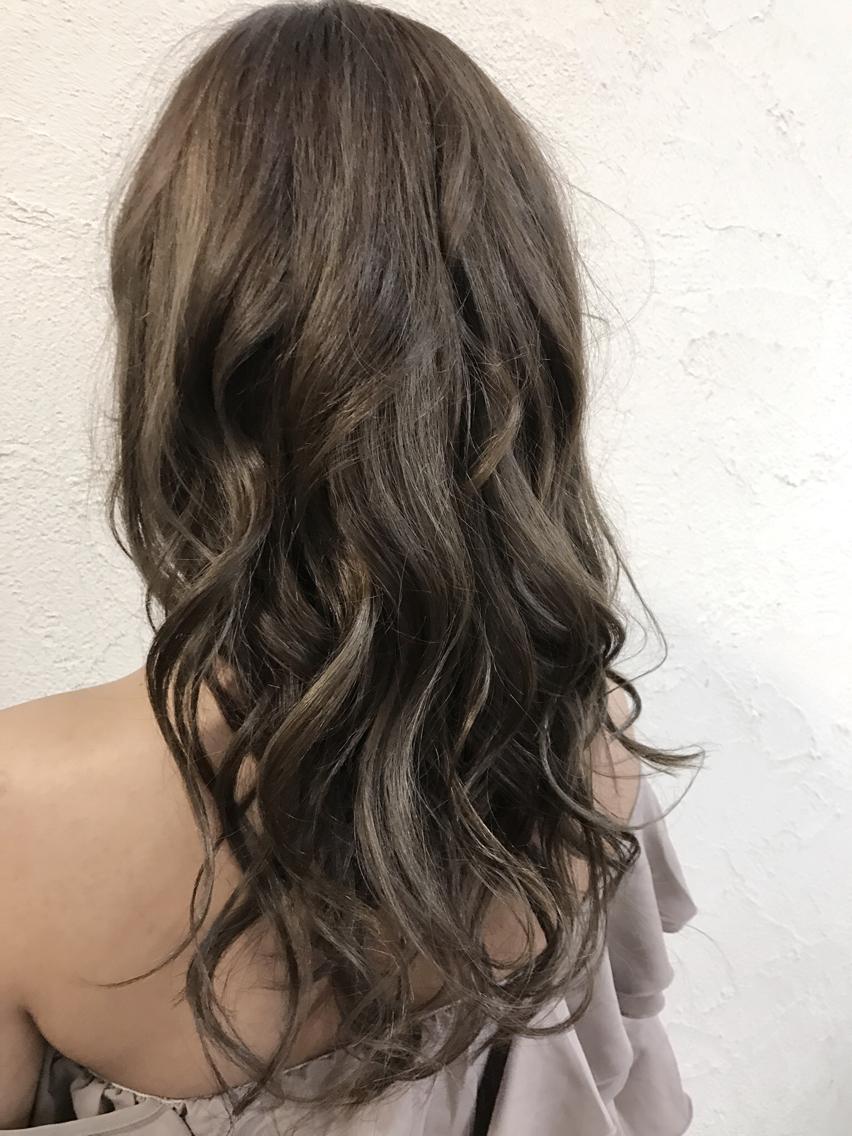 髪型 ロング ハイライト