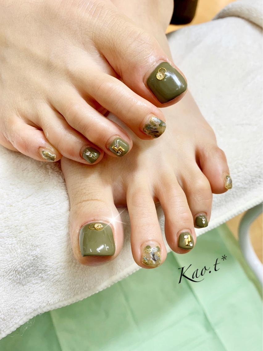 秋のフットはオリーブブラウンで上品に Mignon Vernis By