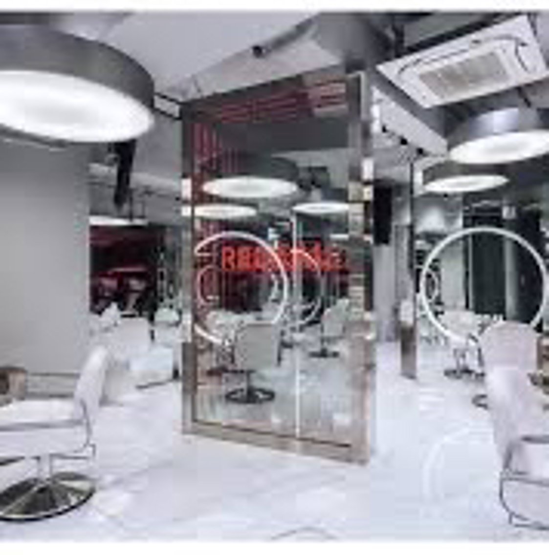 REDEAL SHIBUYA所属・maya/レイヤー カット/ミインパーマの美容院・ヘアサロン・ヘアスタイリスト情報｜ミニモ