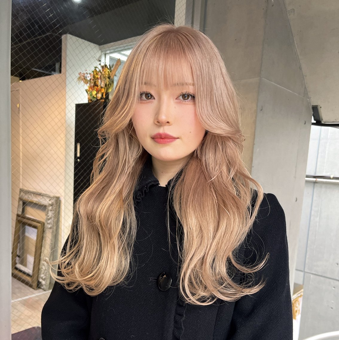 ミルクティーベージュ ブリーチ 店長 清水(ARCANA所属)の美容院