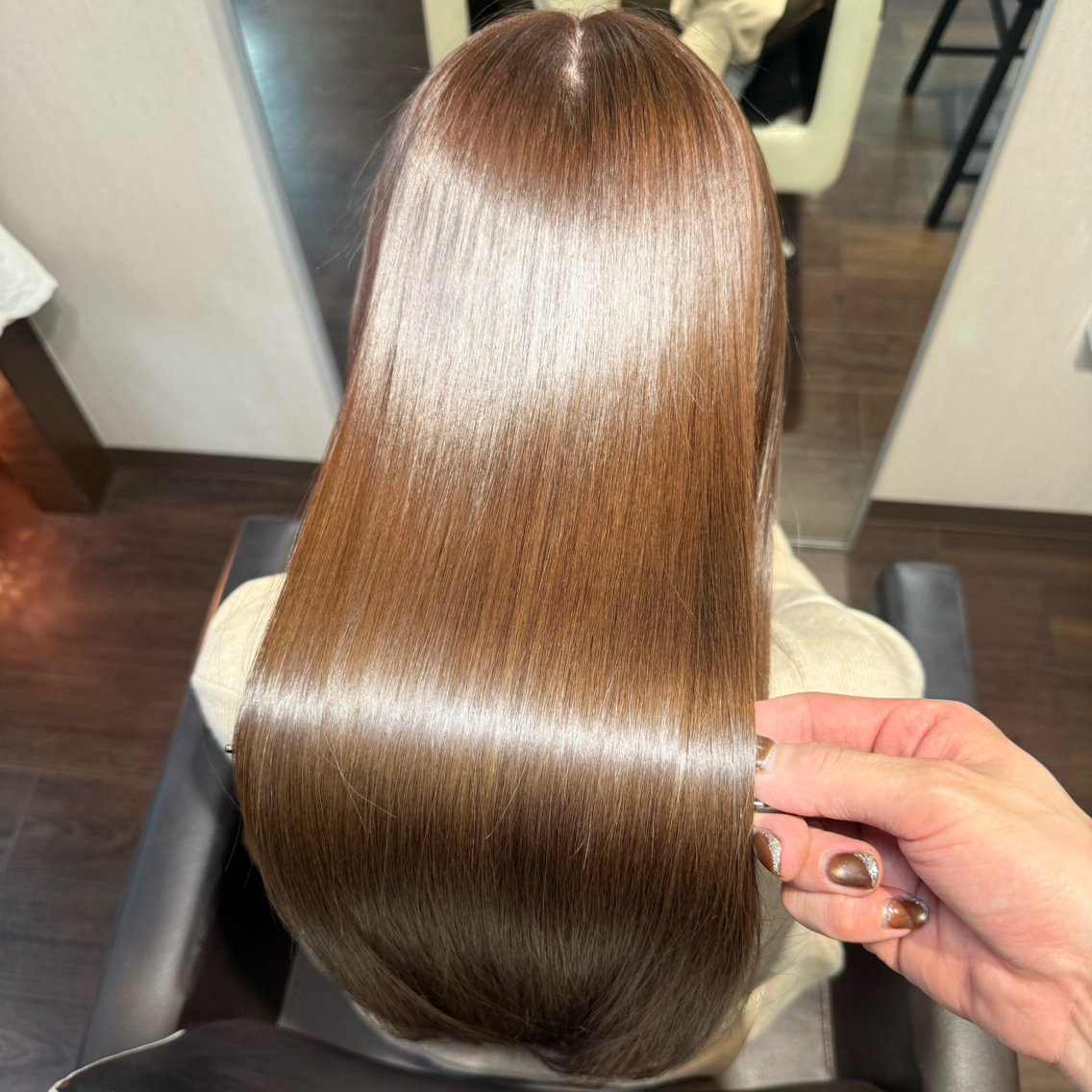youres hair 東口店所属・ULTOWA 髪質改善/縮毛/店長の美容室