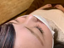 西区 北区 マツエクサロン お得に予約するなら ミニモ