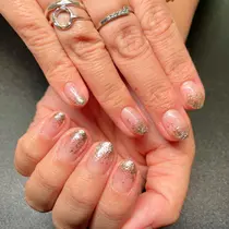 藤沢市 神奈川 ラメグラデーション ネイルサロン お得に予約するなら ミニモ