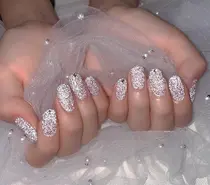 東新宿駅の人気ネイルサロン お得に検索 24時間web予約 ミニモ