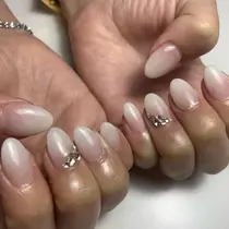 茨木市 大阪 ラメグラデーション ネイルサロン お得に予約するなら ミニモ