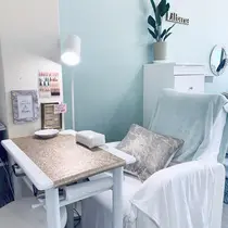 艶々の美爪を〜 【リリアーナ】のプロフィール画像