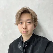 髪質改善/縮毛矯正 /ブリーチ矯正/岡部のプロフィール画像