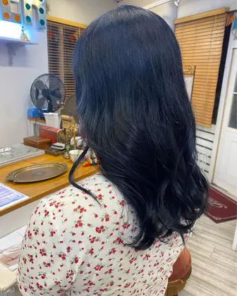 黒髪 23年冬人気の黒髪ヘアカラー 髪色カタログ 4ページ目 ミニモ