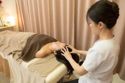 ヘッドマッサージをする事でリフトアップの効果がすごいです 小顔と美肌 まごころエステmatoria所属 小顔 美肌 毛穴専門 Matoriaのエステ リラクカタログ ミニモ