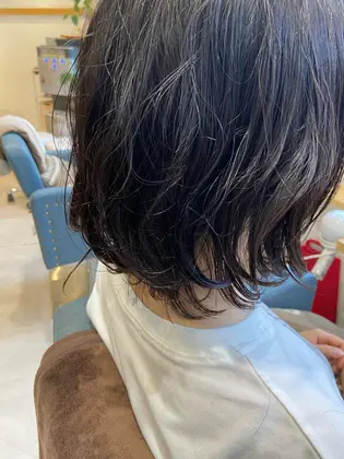 ミディアムパーマ 21年秋人気のミディアムパーマのヘアスタイル 髪型カタログ 69ページ目 ミニモ