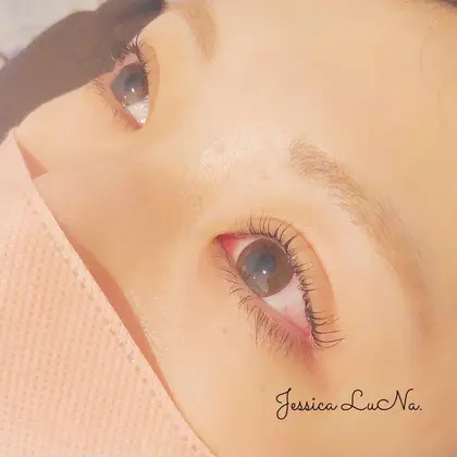 前回はビューラー式をされたそうで 今回初めてロッド式でのパーマでした しあがりに満足いただけて嬉 Jessica吉祥寺所属 Jessica 山下 のマツエクデザイン ミニモ