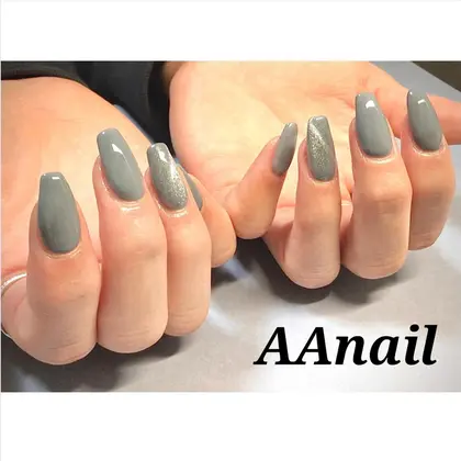 ロングに映えるワンカラー オーダーで作ったグレー ワンカラー 4 000 オリジナルカ nail所属 nail Ranのネイル デザイン ミニモ