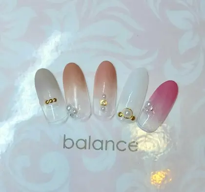 派手目カラーが苦手な方でも大丈夫です パラジェル認定サロンbalance長町店所属 丸谷 悠葵のネイルデザイン ミニモ