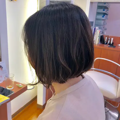 前下がりボブ 22年冬人気の前下がりボブのヘアスタイル 髪型カタログ 42ページ目 ミニモ