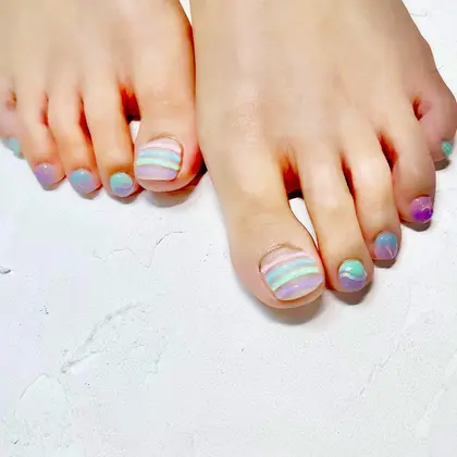 夏ネイル 22年秋人気の夏ネイルのネイルデザイン ネイルアートカタログ 94ページ目 ミニモ 夏ネイル 22年秋人気の夏ネイルのネイルデザイン ネイルアートカタログ 94ページ目 ミニモ