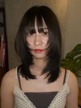 【シャギー】2025年秋人気のシャギーのヘアスタイル・髪型カタログ｜ミニモ