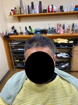 大人のカジュアルソフトモヒカン 後ろはサイド4ミリから6ミリで刈り上げています カプリヘアーデザイン所属 吉田 寛治のヘアカタログ ミニモ